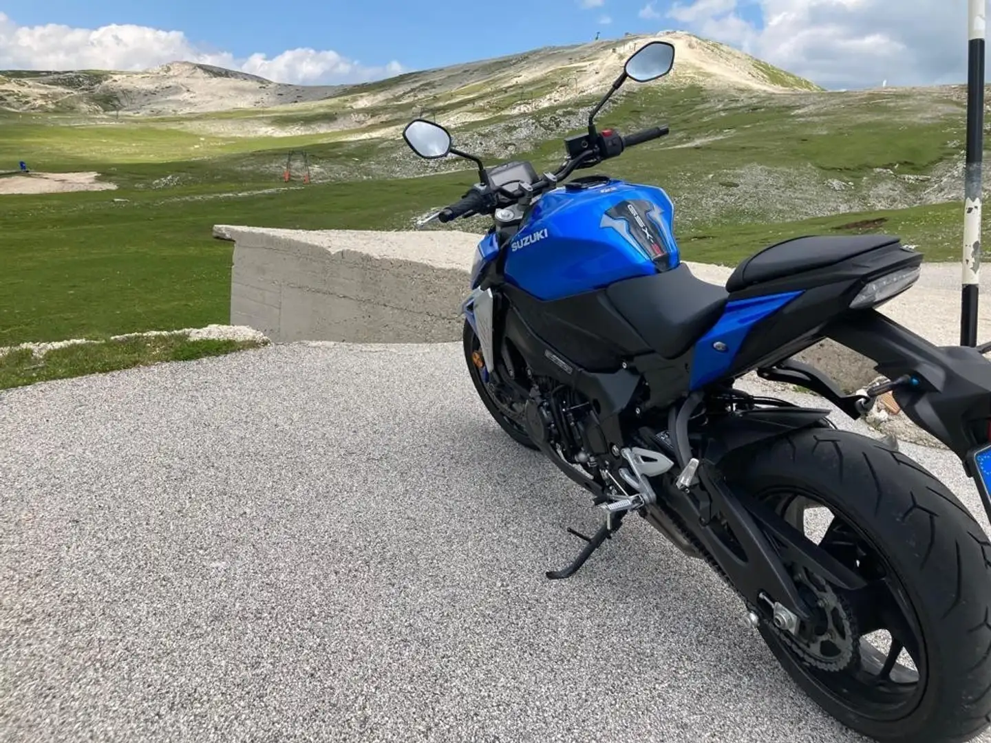 Suzuki GSX-S 950 Azul - 1