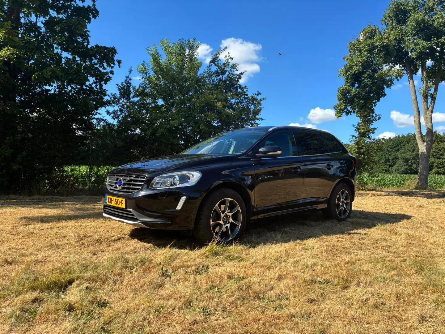 Volvo XC60 XC60 2.0 D4 FWD Oc. Race Zwart - 1
