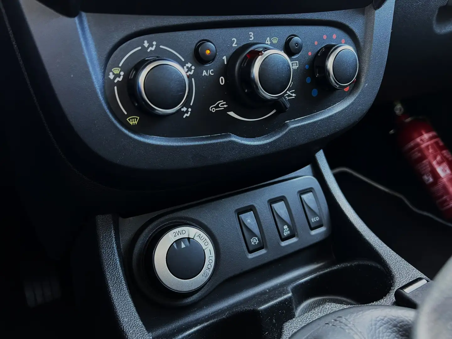 Dacia Duster 1.5 dCi 4WD PREMIER PROPRIETAIRE 61.000 KM !! 4X4 Schwarz - 2