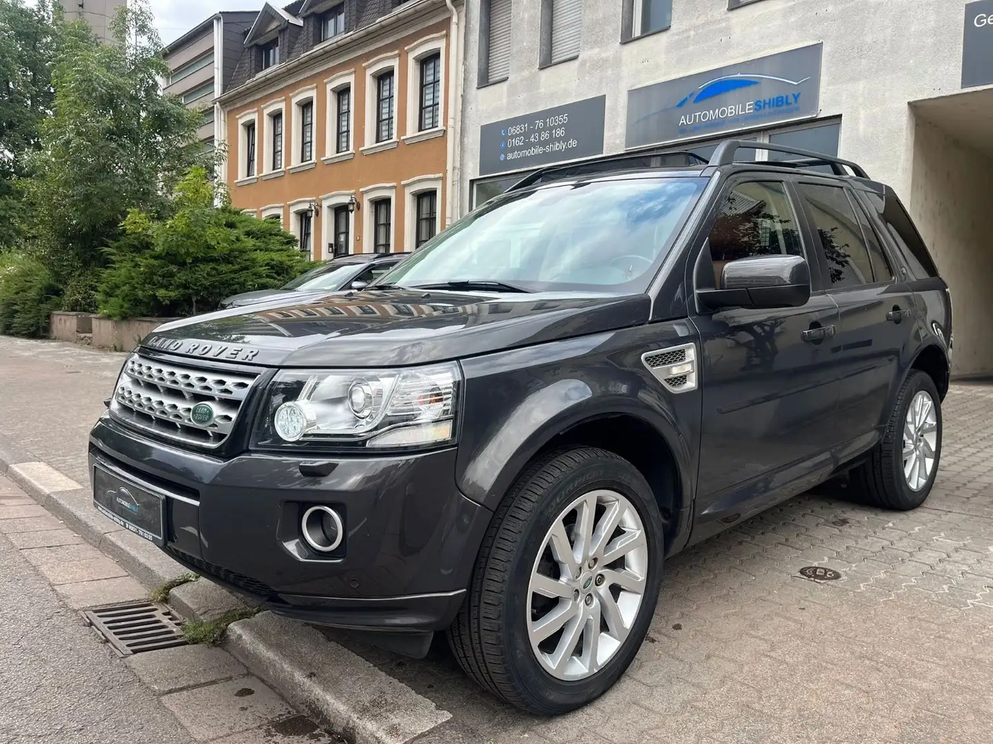 Land Rover Freelander SD4 HSE Luxury Aut. Leder, Panomrama Grey - 1