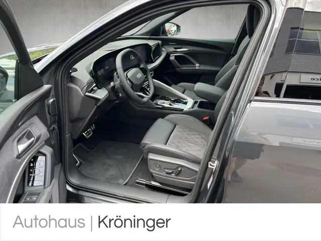 Audi Q5 view 7