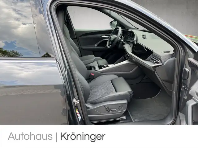 Audi Q5 view 9