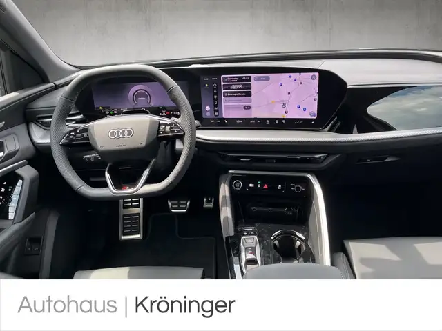 Audi Q5 view 13