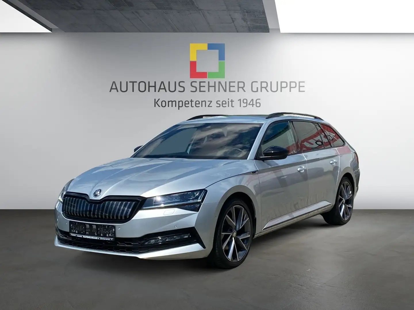 Skoda Superb Combi Sportline iV +Standheizung+ACC+Navi Argento - 1
