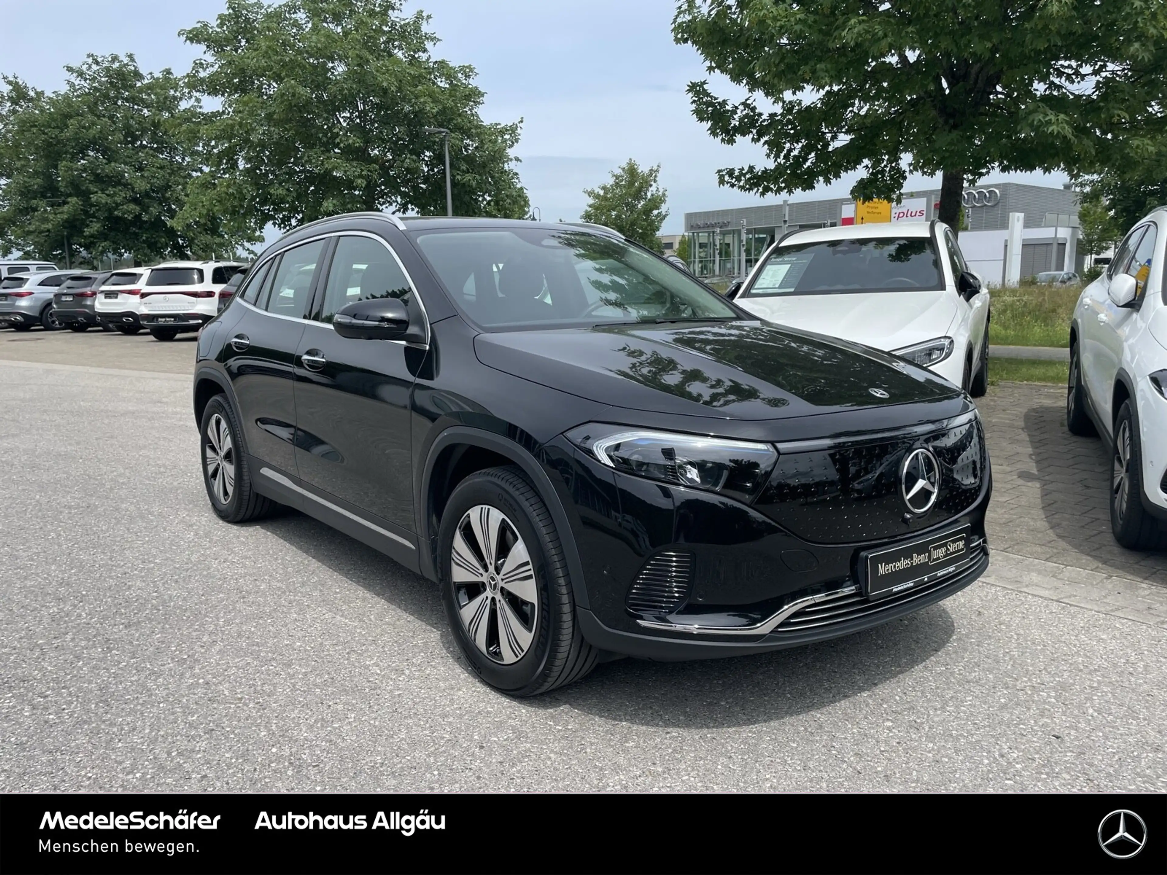 Mercedes-Benz EQA 300 EQA 300 4M Progressive Fahr-Assi 360° Ambiente — photo 3