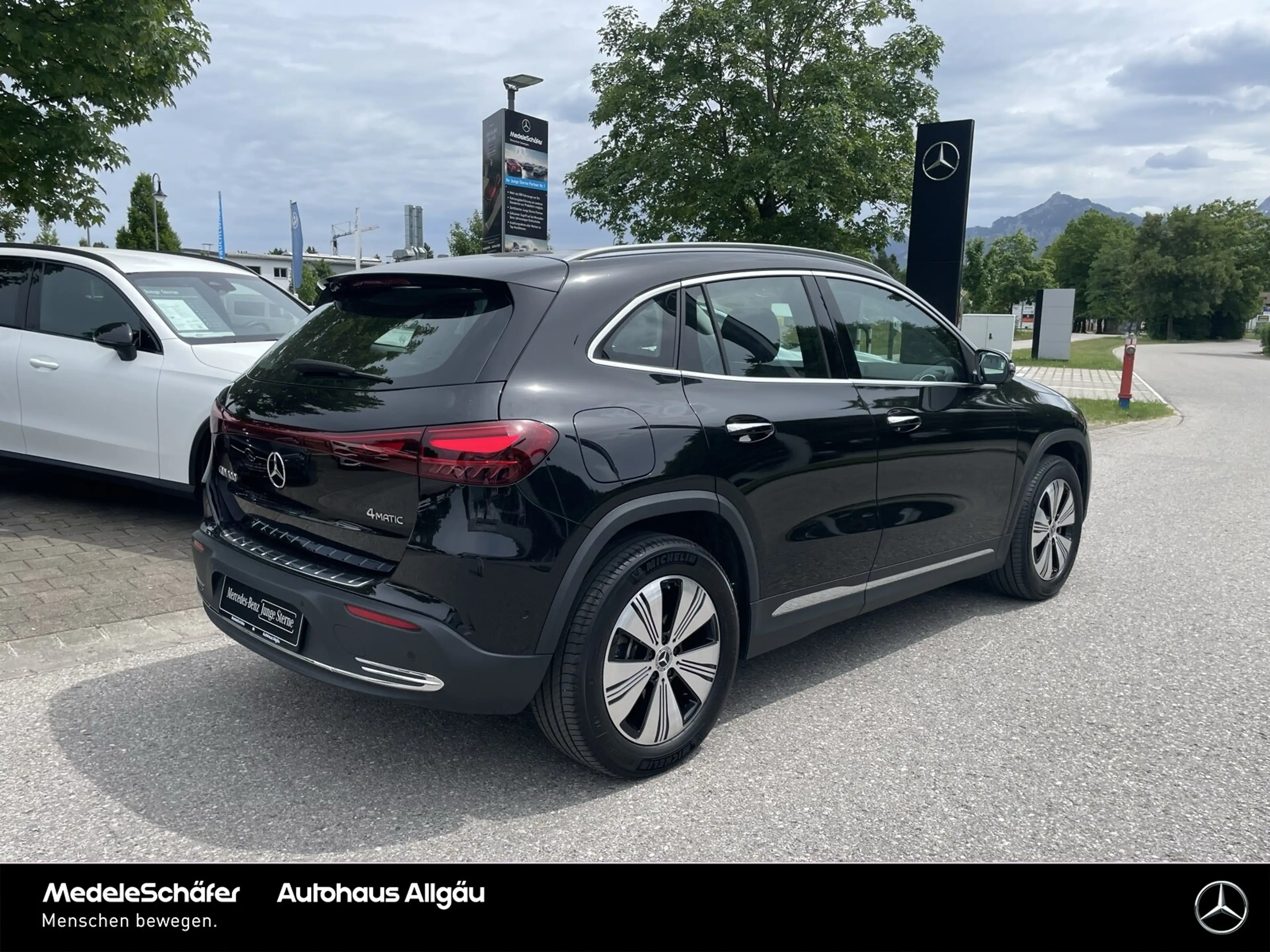 Mercedes-Benz EQA 300 EQA 300 4M Progressive Fahr-Assi 360° Ambiente — photo 5