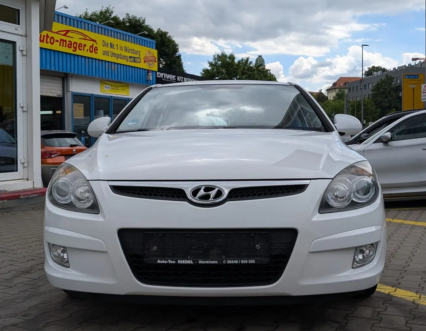 Hyundai i30 1.4 *5-Trg*Shz*Klima*TÜV&INSP. NEU*Garantie* Alb - 2