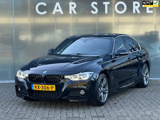 BMW 330 3-serie 330e High Executive M SPORT SOH 88%