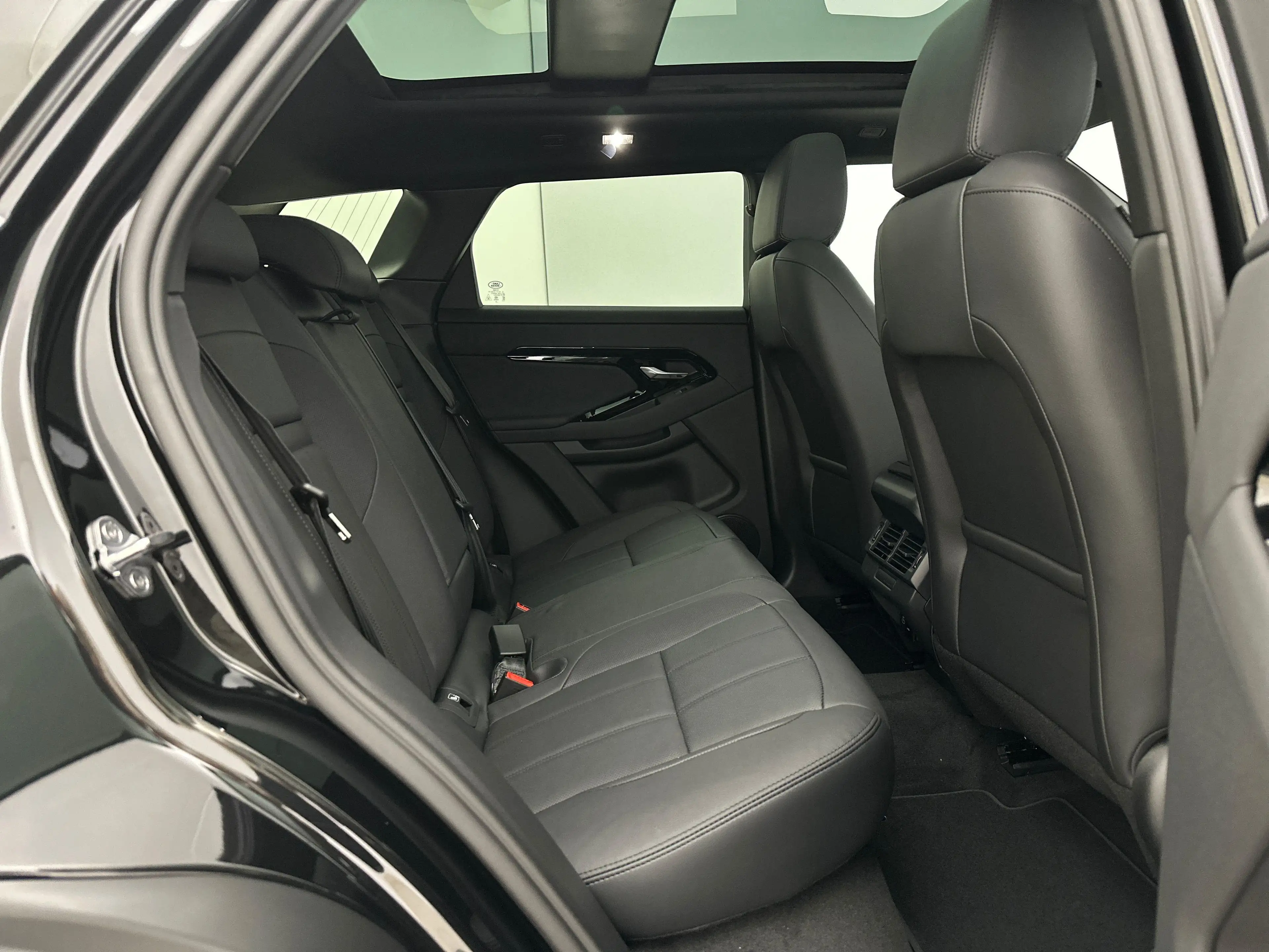 Land Rover Range Rover Evoque P160 S FWD Auto. 26.5MY — photo 5