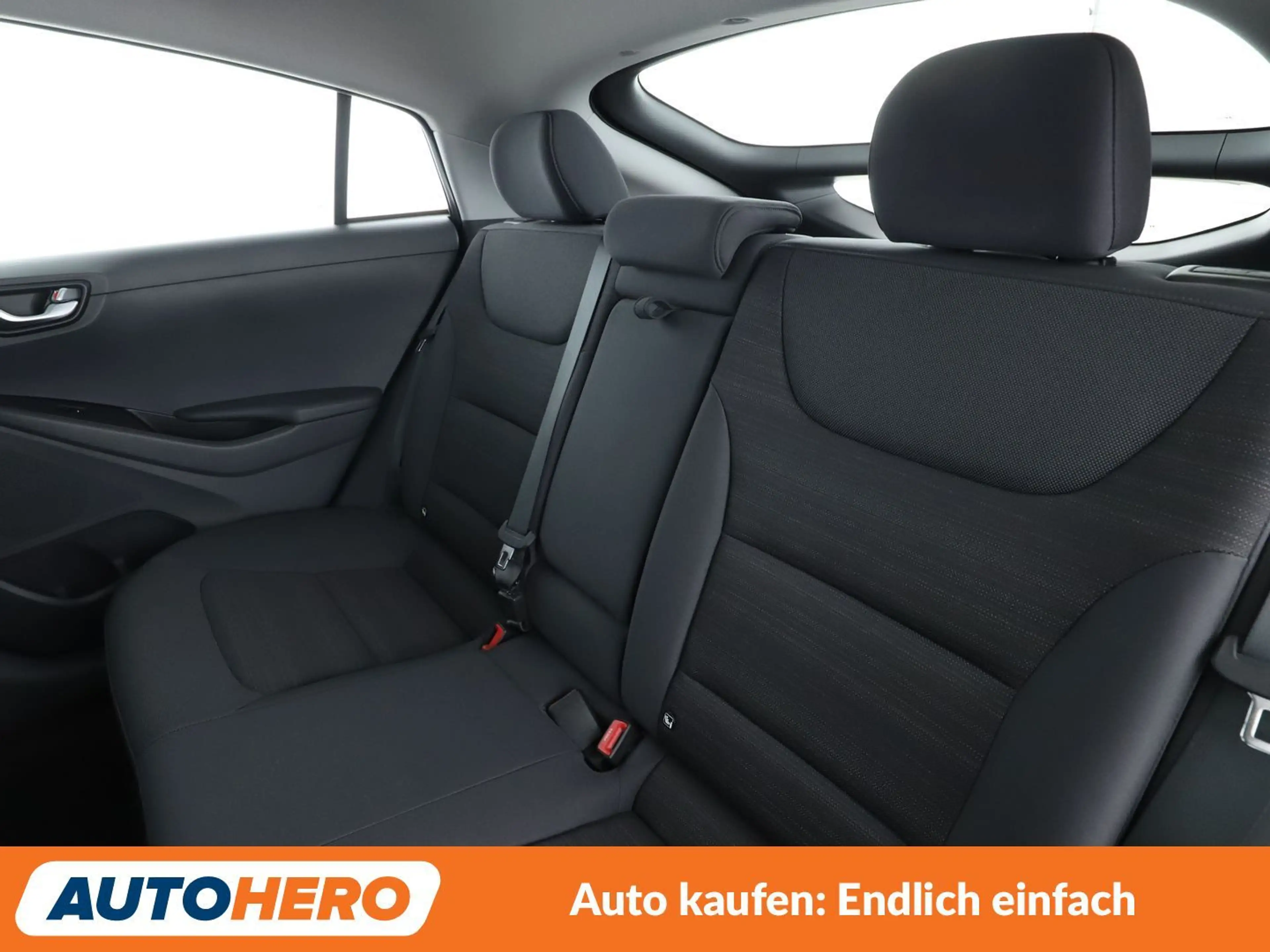 Hyundai IONIQ 1.6 Hybrid Style Aut.*NAVI*ACC*XENON*PDC* — photo 14