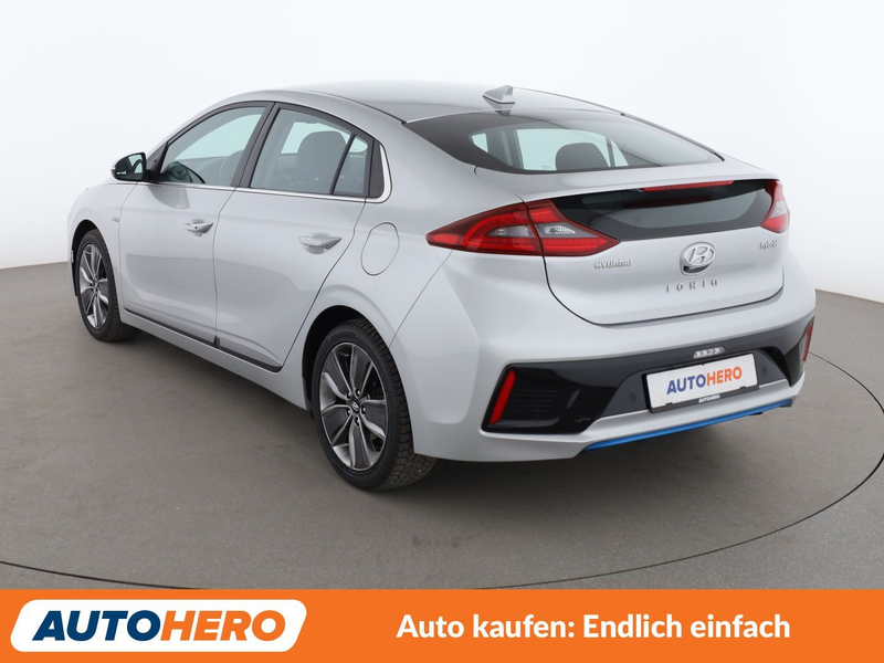 Hyundai IONIQ 1.6 Hybrid Style Aut.*NAVI*ACC*XENON*PDC* — photo 4