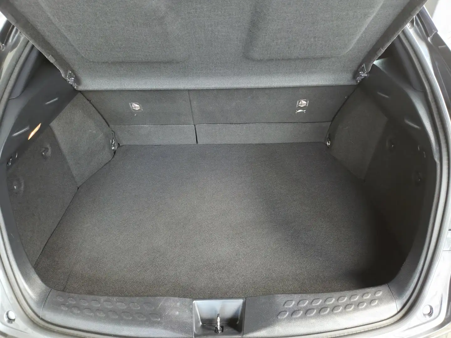 Toyota C-HR 2.0 Hybrid Style Gris - 2