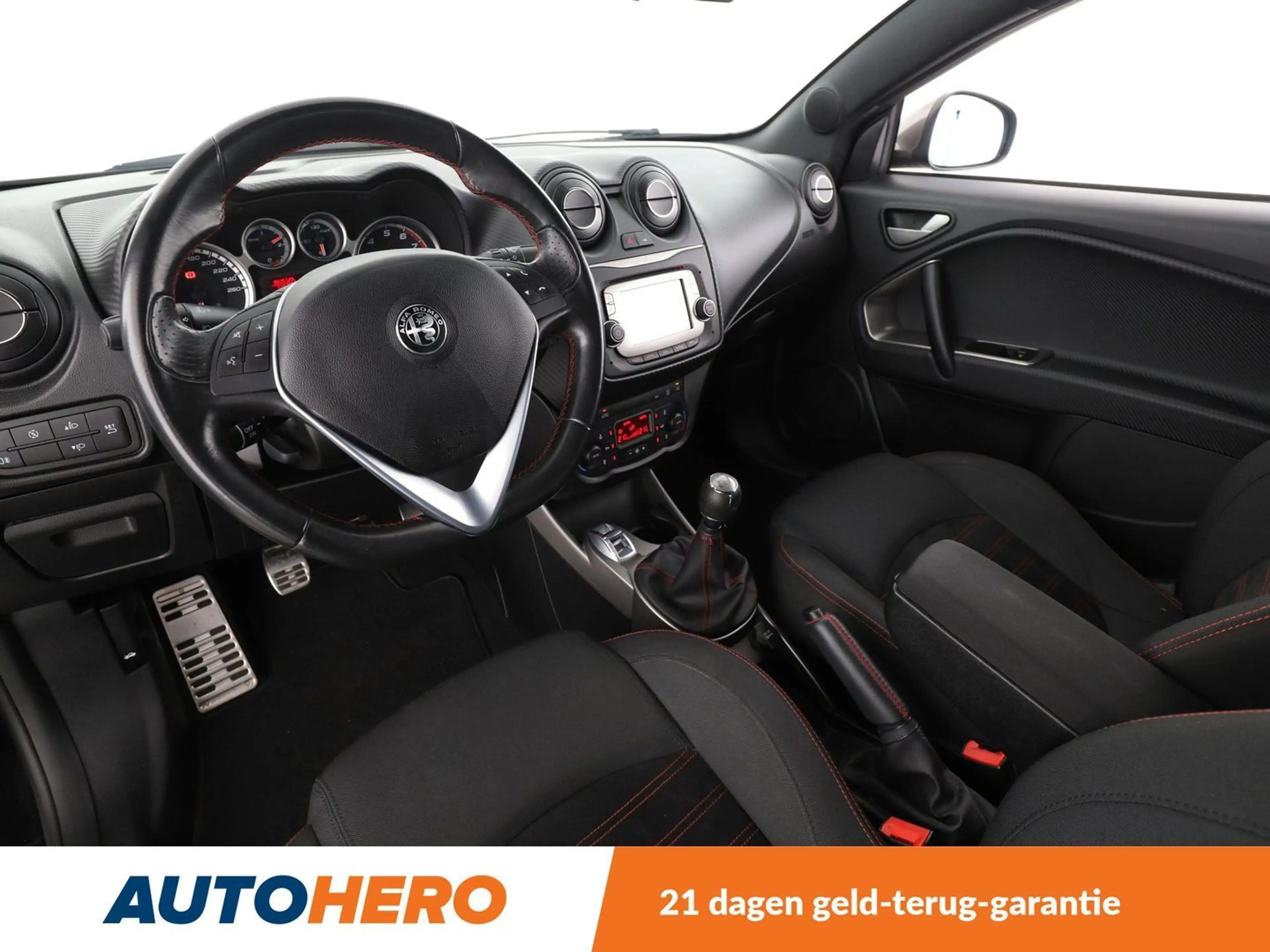 Alfa Romeo MiTo 0.9 TwinAir Super — photo 11