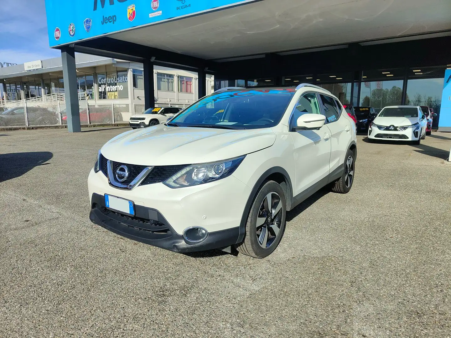 Nissan Qashqai 1.5 dCi N-Connecta Weiß - 1