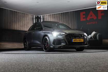 Audi A3 Sportback 45 TFSI e RS3 Look / 245 PK / RS Zetels