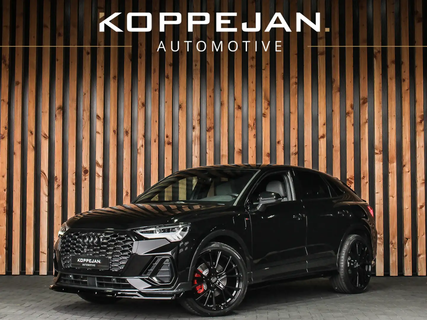 Audi Q3 Sportback 45 TFSIe 245PK Automaat S Edition | ADAP Zwart - 1
