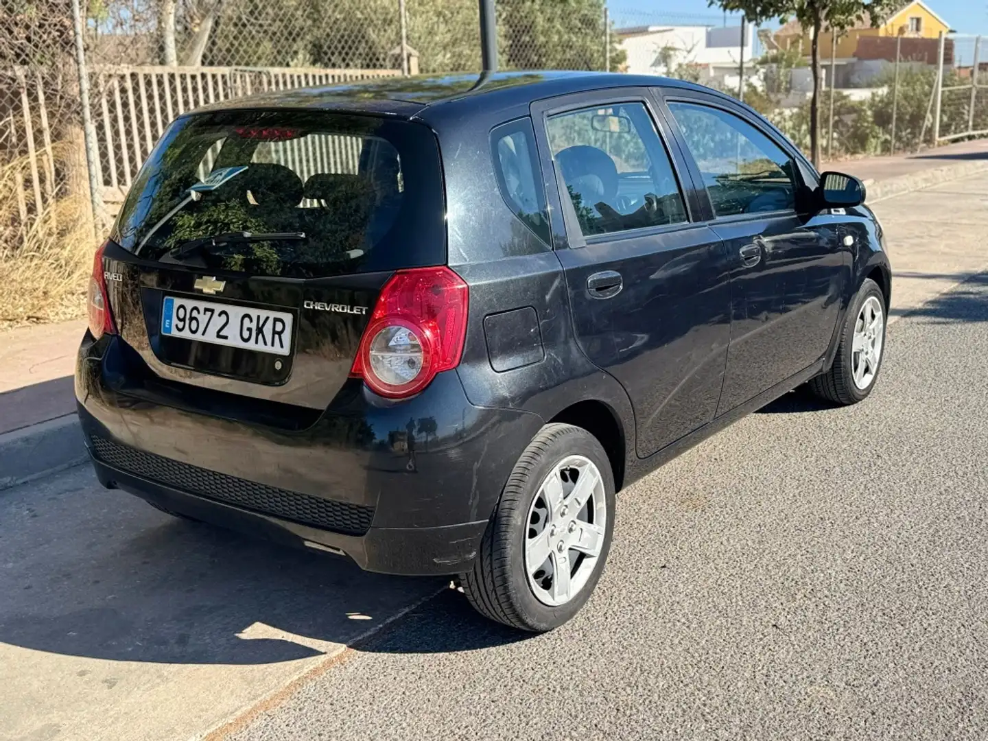 Chevrolet Aveo 1.4 16v LS Schwarz - 2