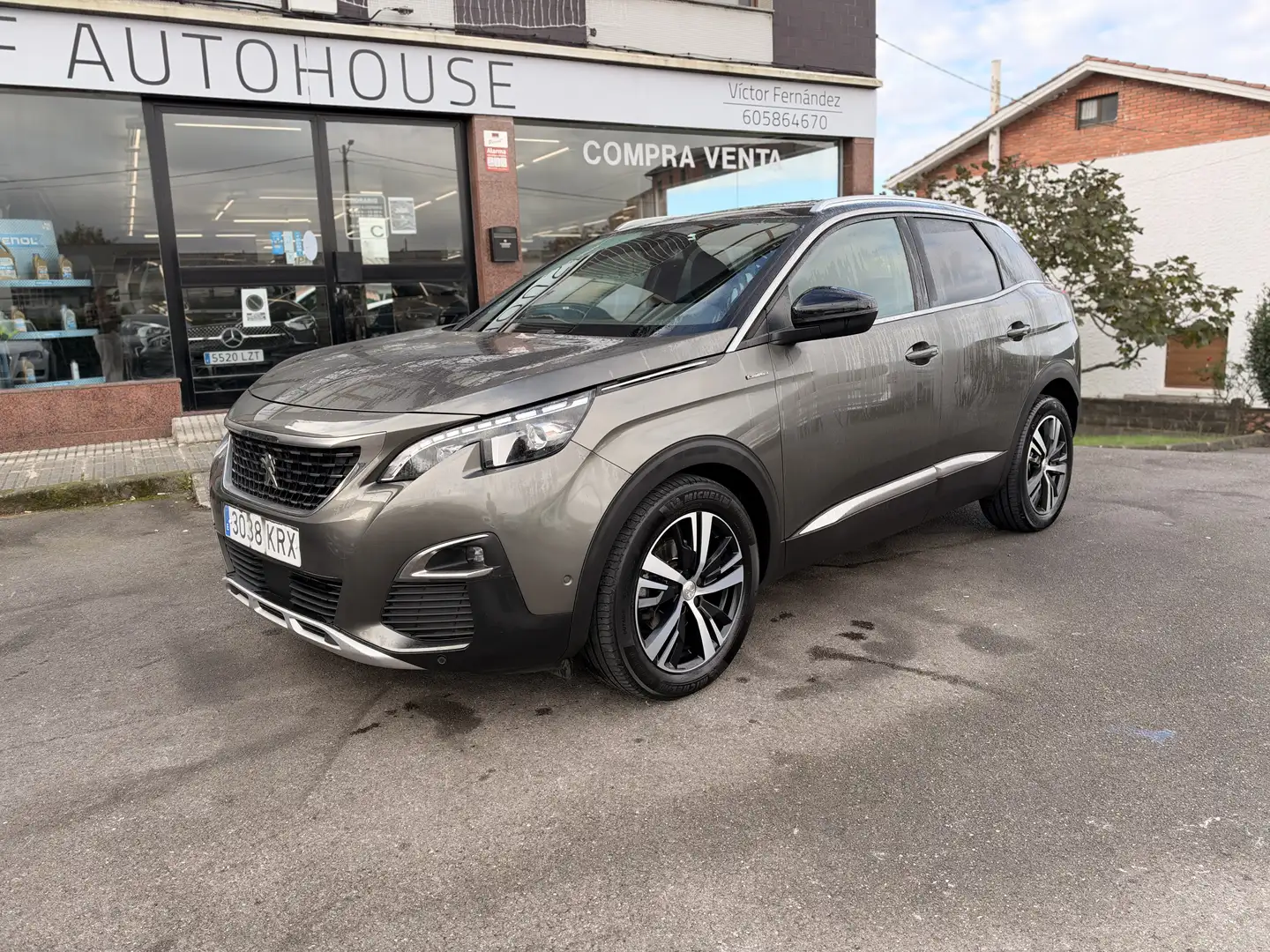 Peugeot 3008 1.5BlueHDi GT Line S&S 130 Gris - 2