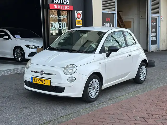 2011 Fiat 500 in White for sale