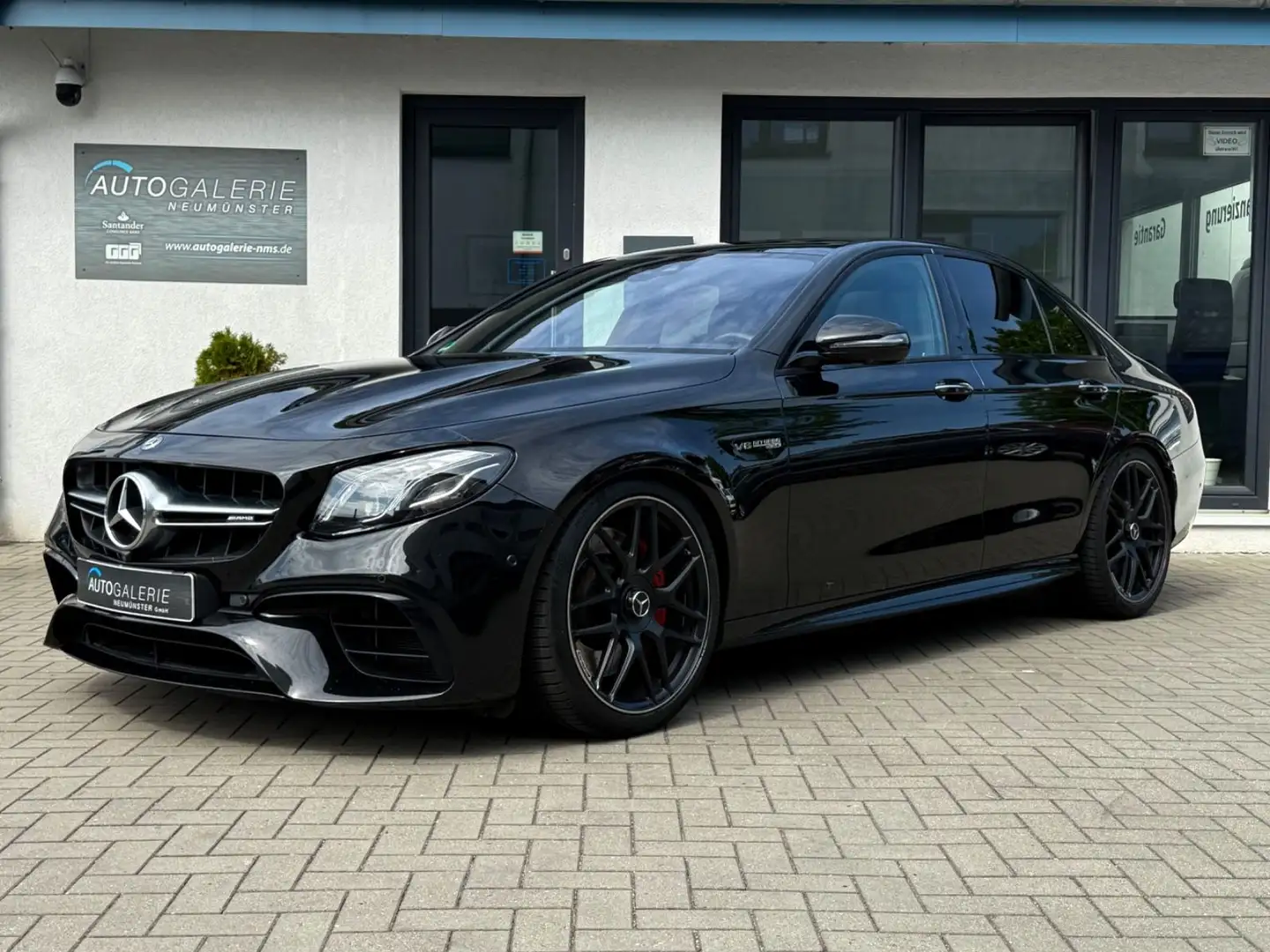 Mercedes-Benz E 63 AMG E 63s AMG 4M+°Night°Sp.Abg°360°°Pano°Burm.4D Siyah - 1