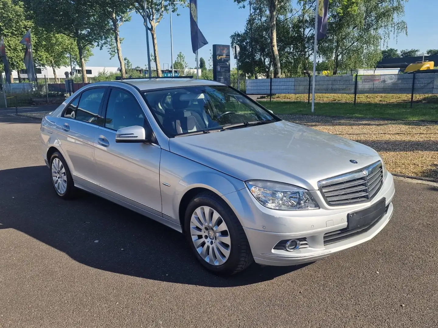 Mercedes-Benz C 220 cdi /Automatik / Klima Silber - 1