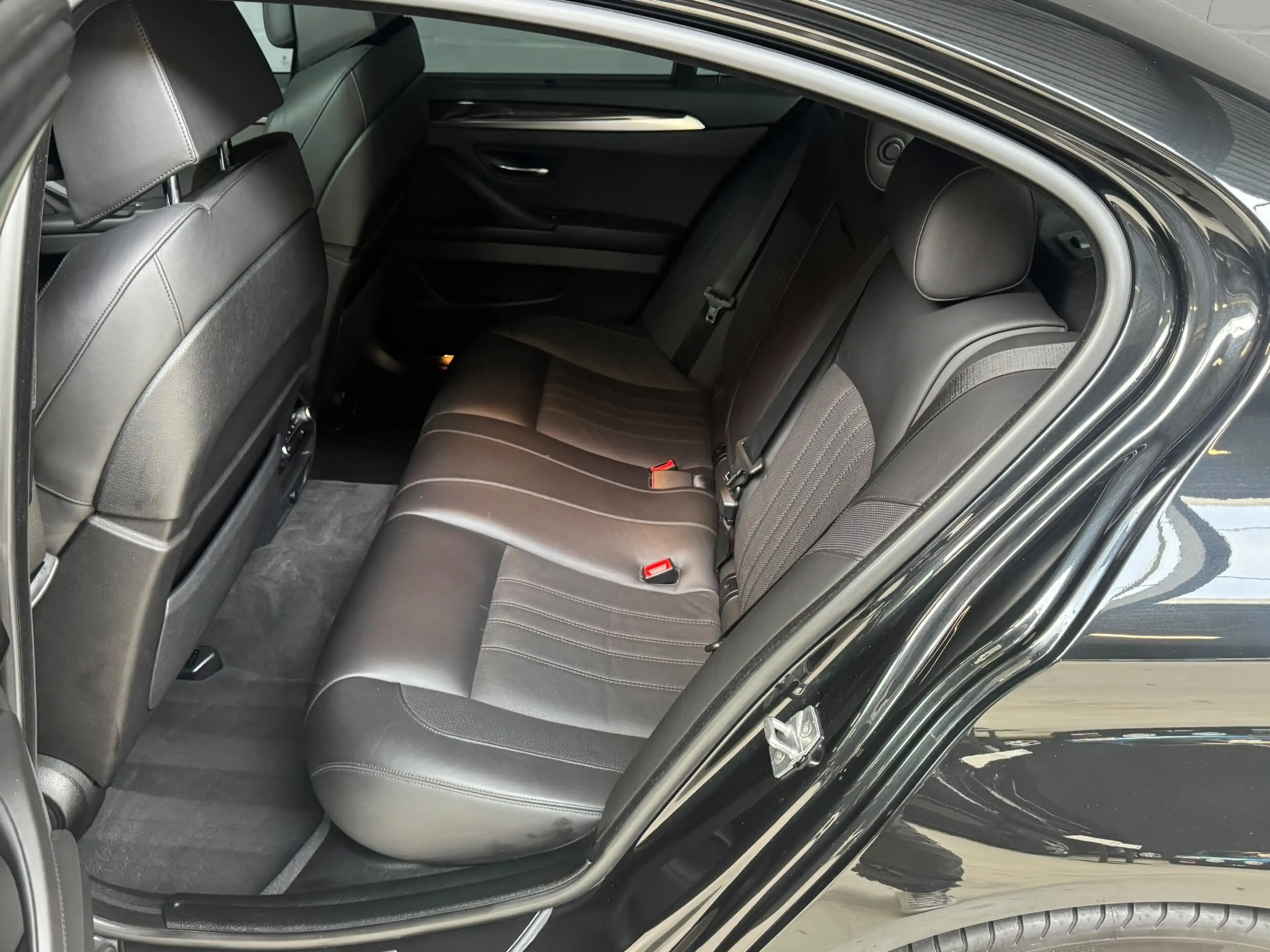 BMW M5 5-serie F10 V8 Sedan Akrapovic — photo 10