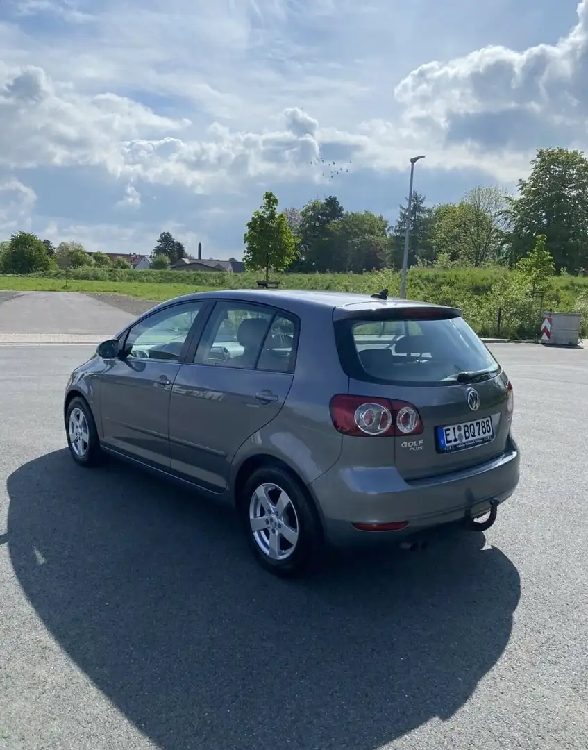 Volkswagen Golf Plus Grau - 2