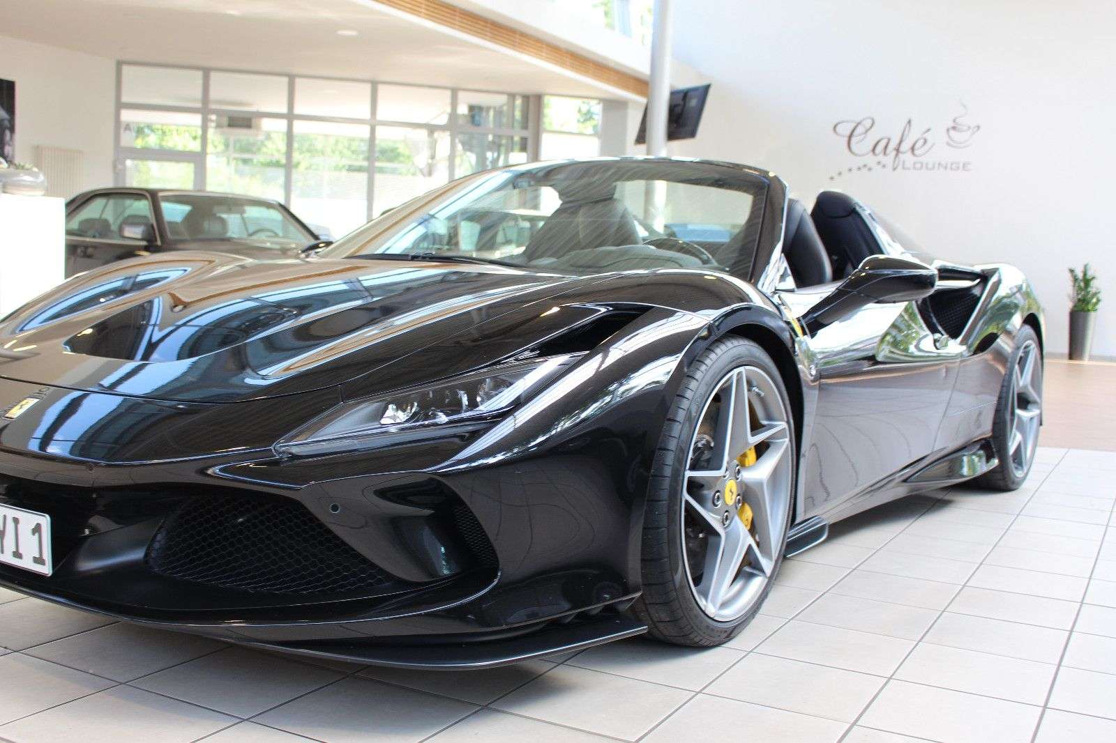 Brugt Ferrari F8 Spider 3.9