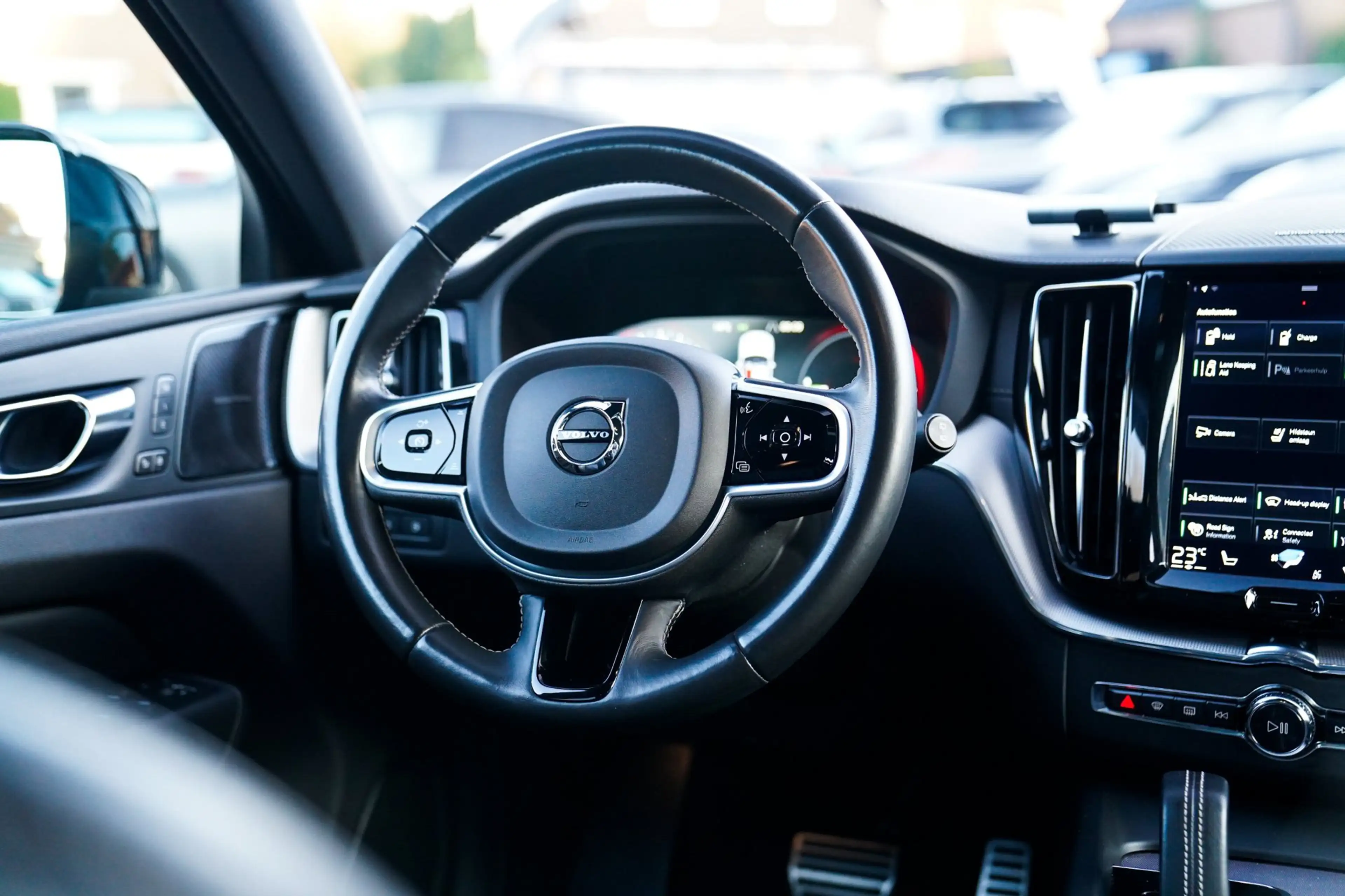 Volvo XC60 2.0 Recharge T8 AWD Inscription | Head Up Display — photo 29