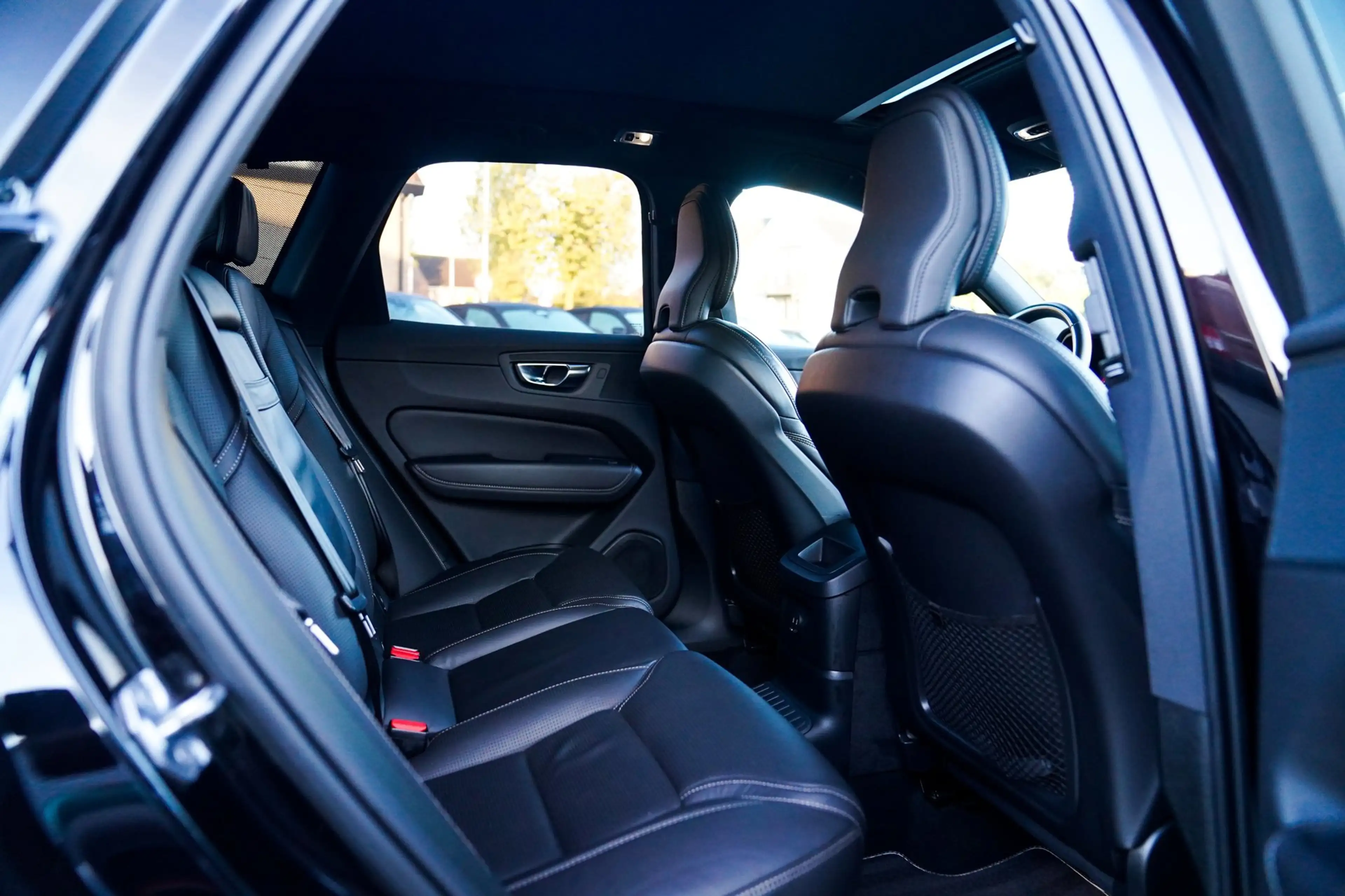 Volvo XC60 2.0 Recharge T8 AWD Inscription | Head Up Display — photo 24