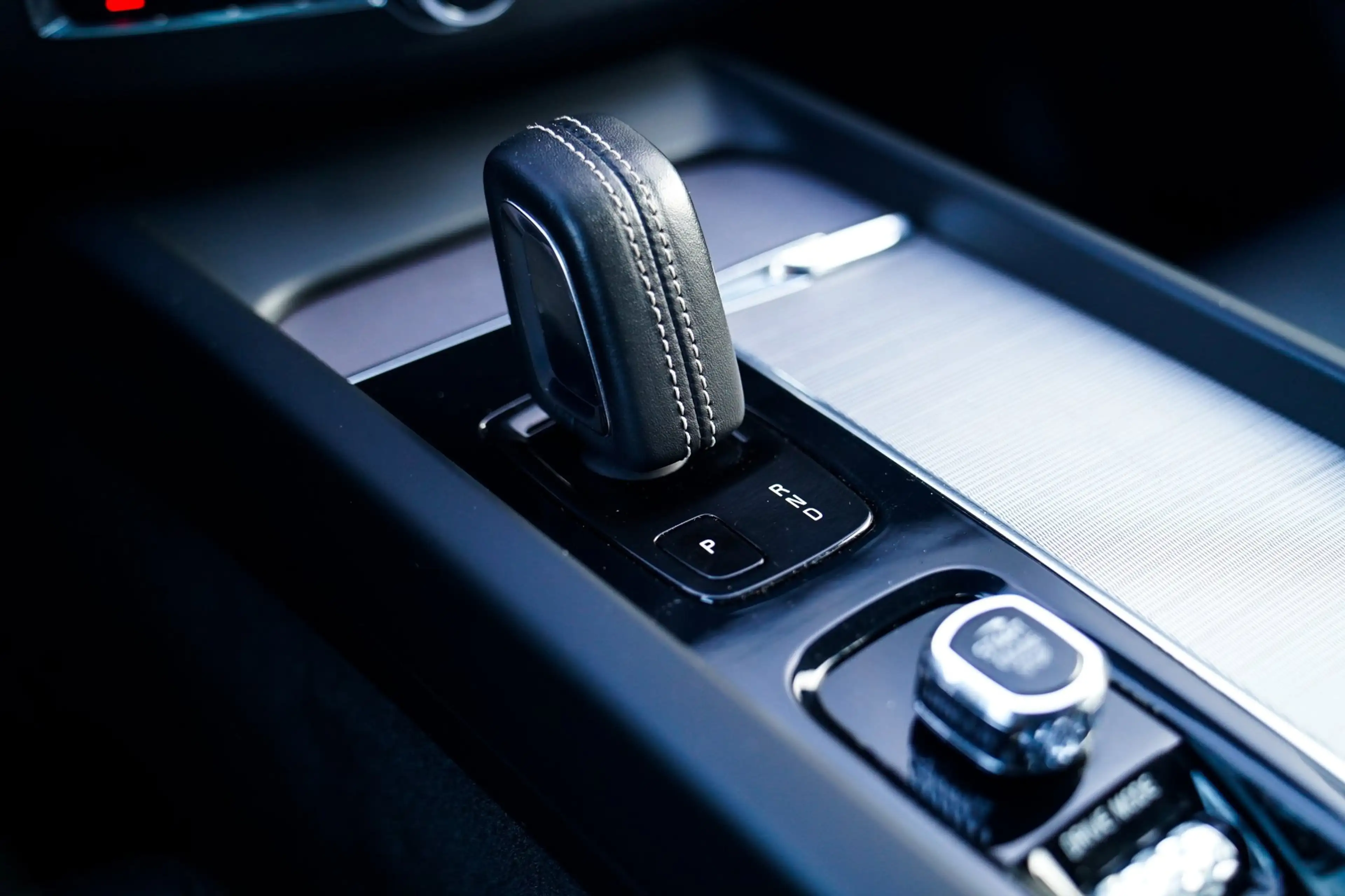 Volvo XC60 2.0 Recharge T8 AWD Inscription | Head Up Display — photo 45