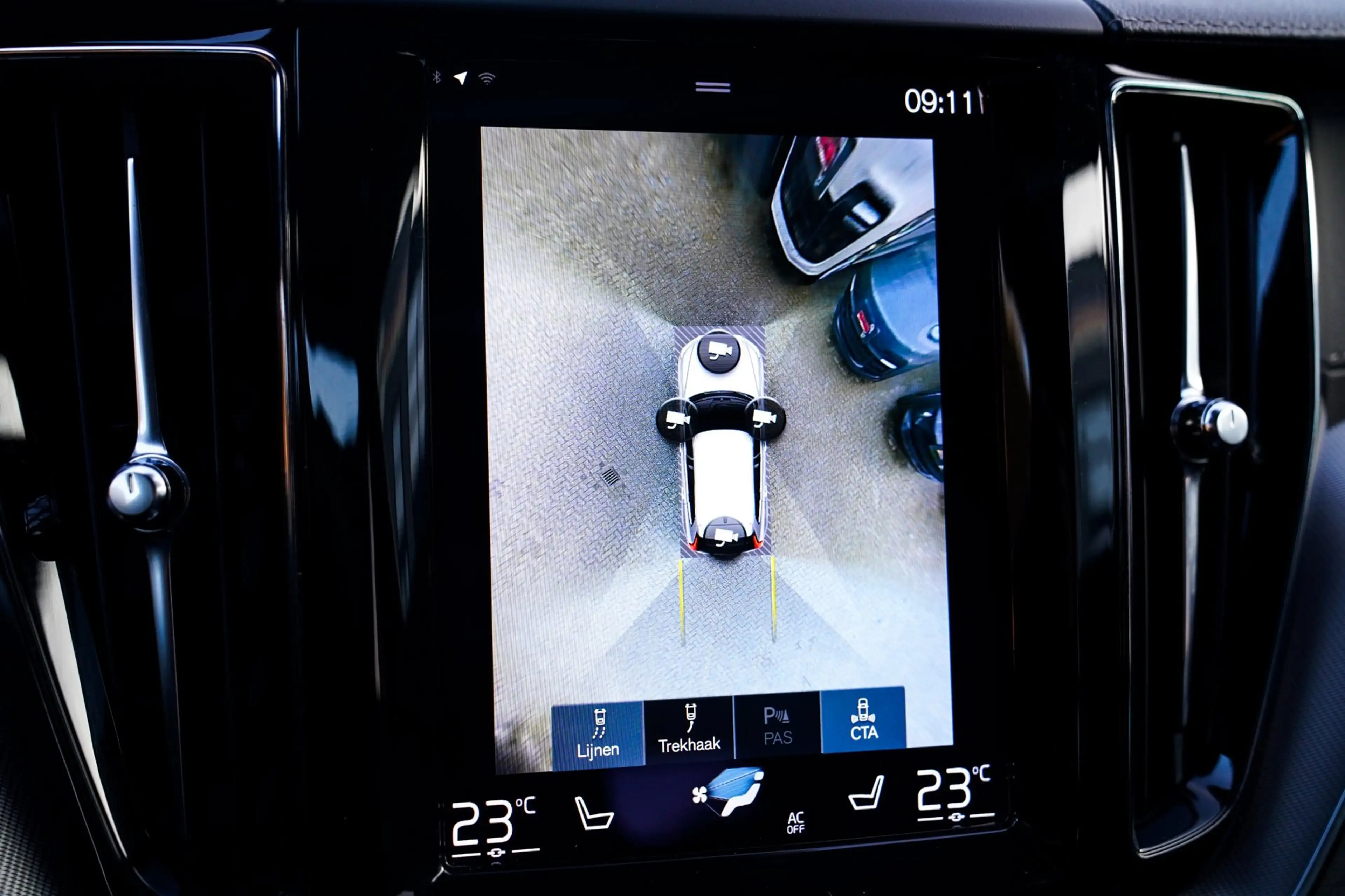 Volvo XC60 2.0 Recharge T8 AWD Inscription | Head Up Display — photo 5
