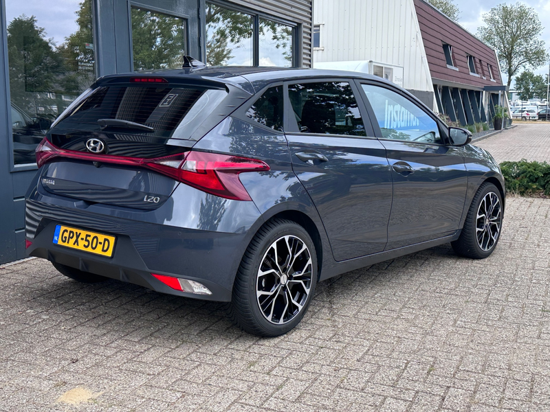 Hyundai i20 1.2 MPI Comfort / Apple Carplay / CAMERA+ PDC / 17 — photo 14