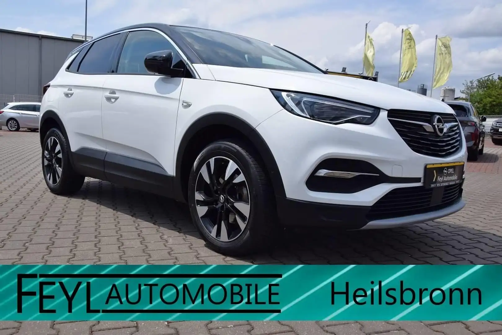 Opel Grandland X 1.2 Turbo "Innovation" AT Wit - 1