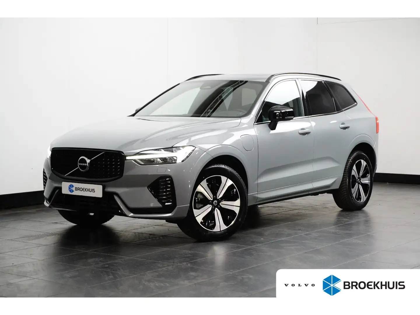 Volvo XC60 T6 Plus Dark | Trekhaak | Panoramadak | BLIS | Gris - 1