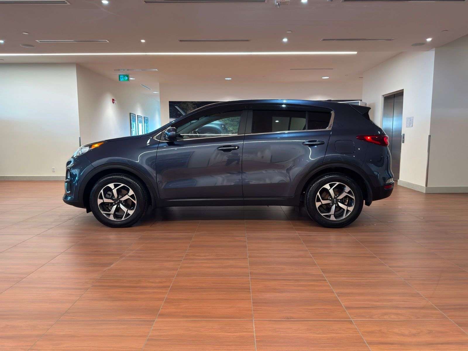 2022 Kia Sportage | LX MODEL, LOW MILEAGE — снимка 1