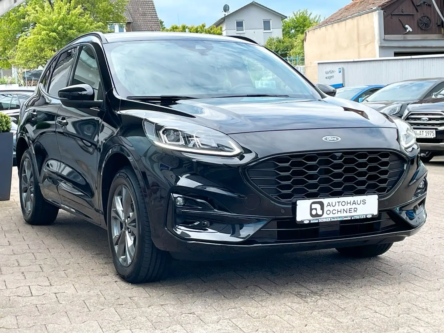 Ford Kuga 2.5 Duratec Plug-In Hybrid ST-Line X Schwarz - 2