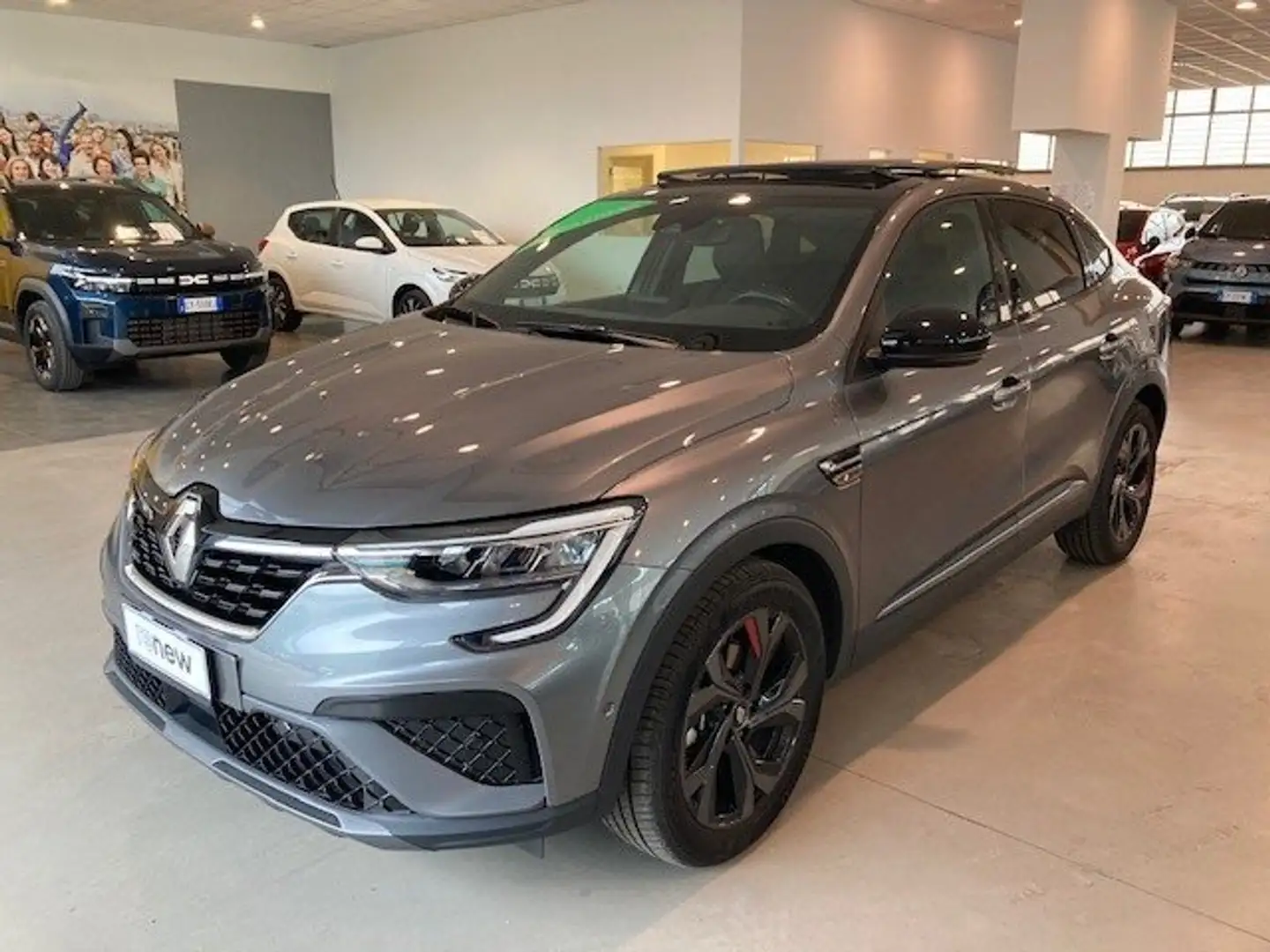 Renault Arkana Arkana 1.6 E-Tech full hybrid R.S. Line 145KM 6000 Gris - 2