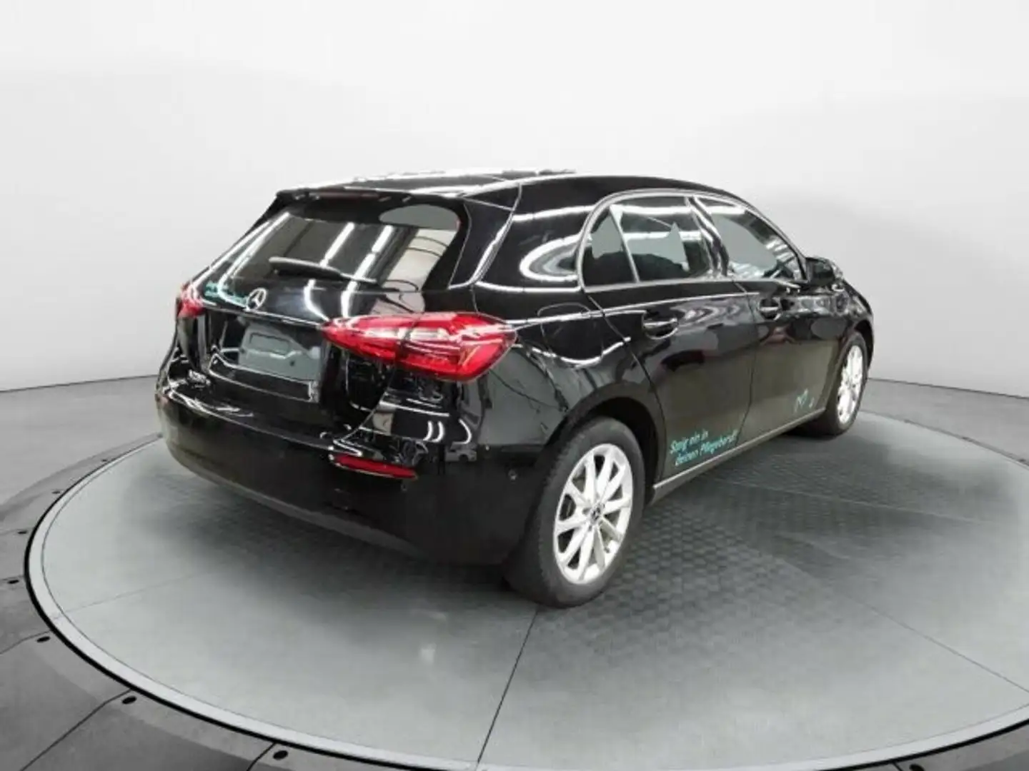 Mercedes-Benz A 250 A 250 e Kompaktlimousine Schwarz - 2