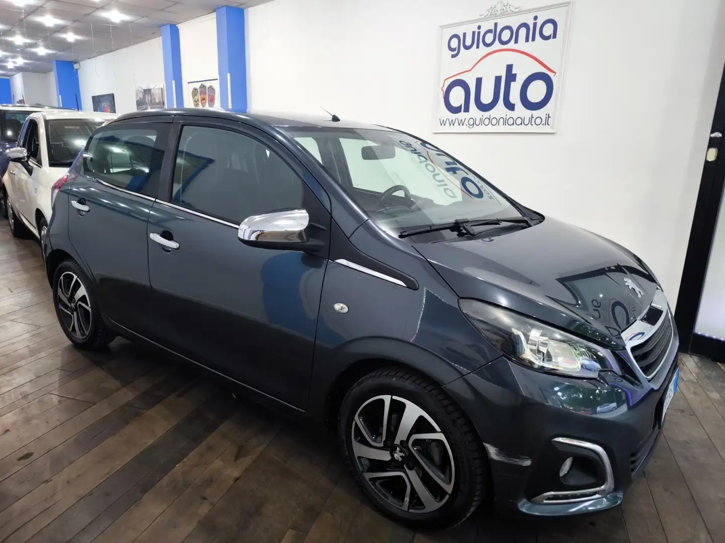 Peugeot 108 VTi 68 5 porte Allure Grigio - 1