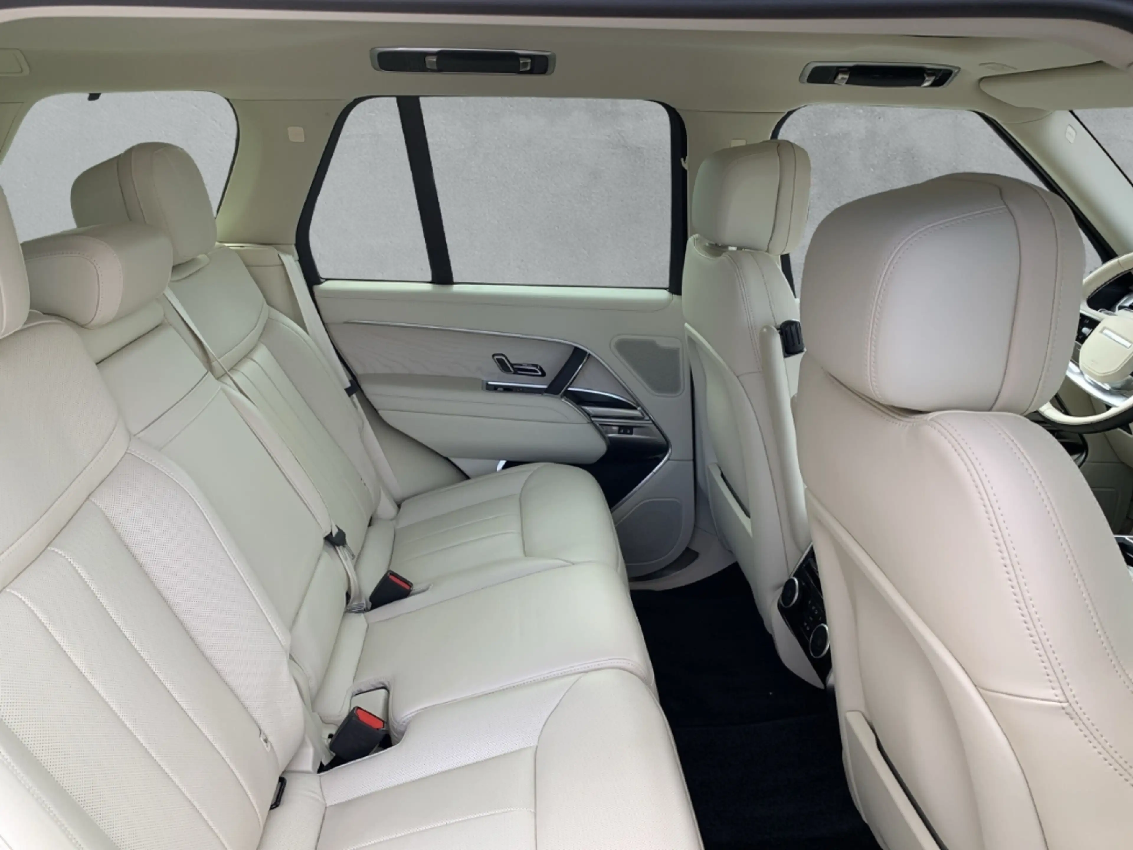Land Rover Range Rover P440e HSE DIGITAL-LED+NSW+ACC+HUD+LM — photo 5