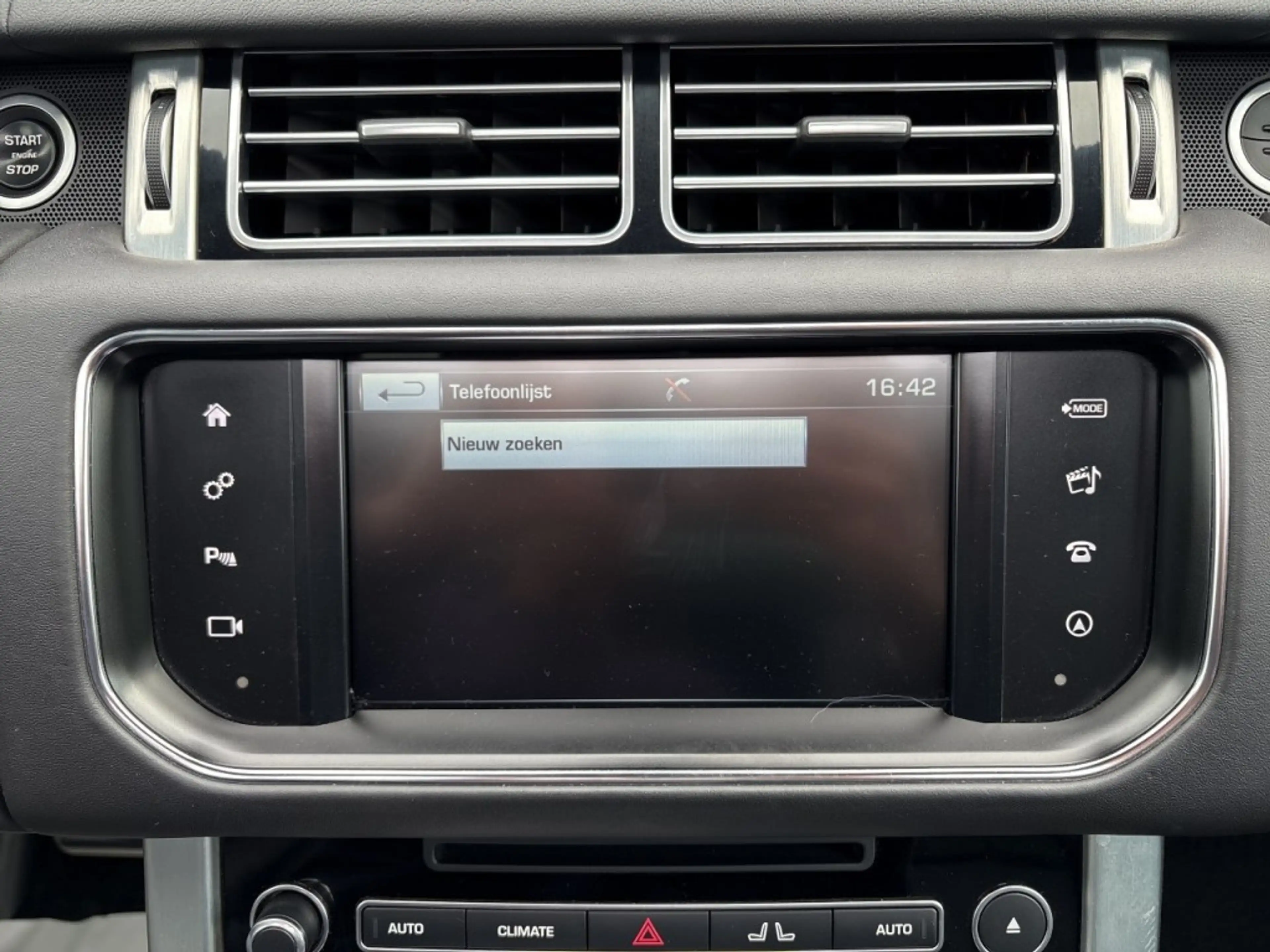 Land Rover Range Rover 4.4 SDV8 VOGUE PANO-DAK/TREKHAAK/360CAM/ELEK-KLEP/ — photo 29