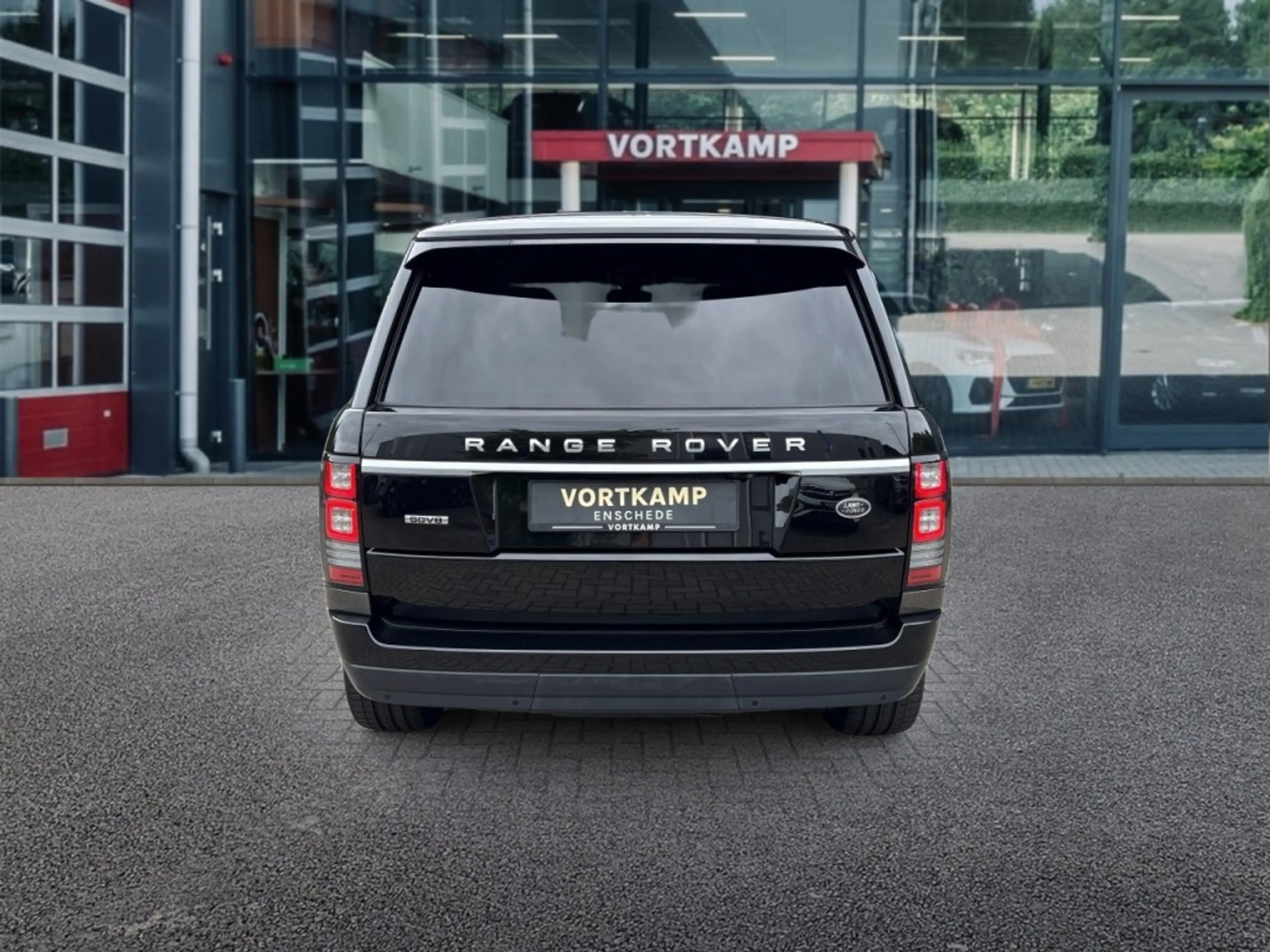 Land Rover Range Rover 4.4 SDV8 VOGUE PANO-DAK/TREKHAAK/360CAM/ELEK-KLEP/ — photo 6
