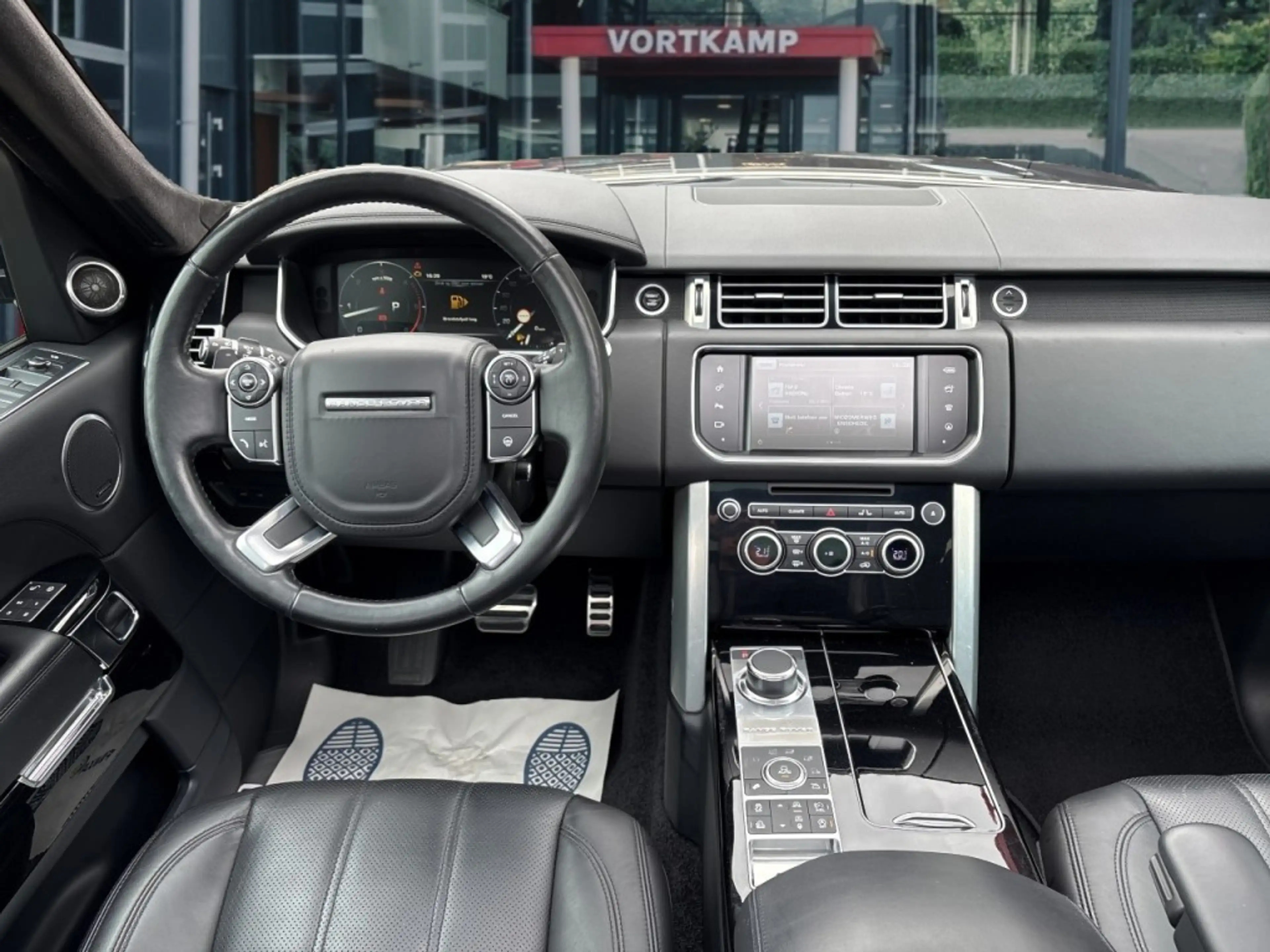 Land Rover Range Rover 4.4 SDV8 VOGUE PANO-DAK/TREKHAAK/360CAM/ELEK-KLEP/ — photo 20