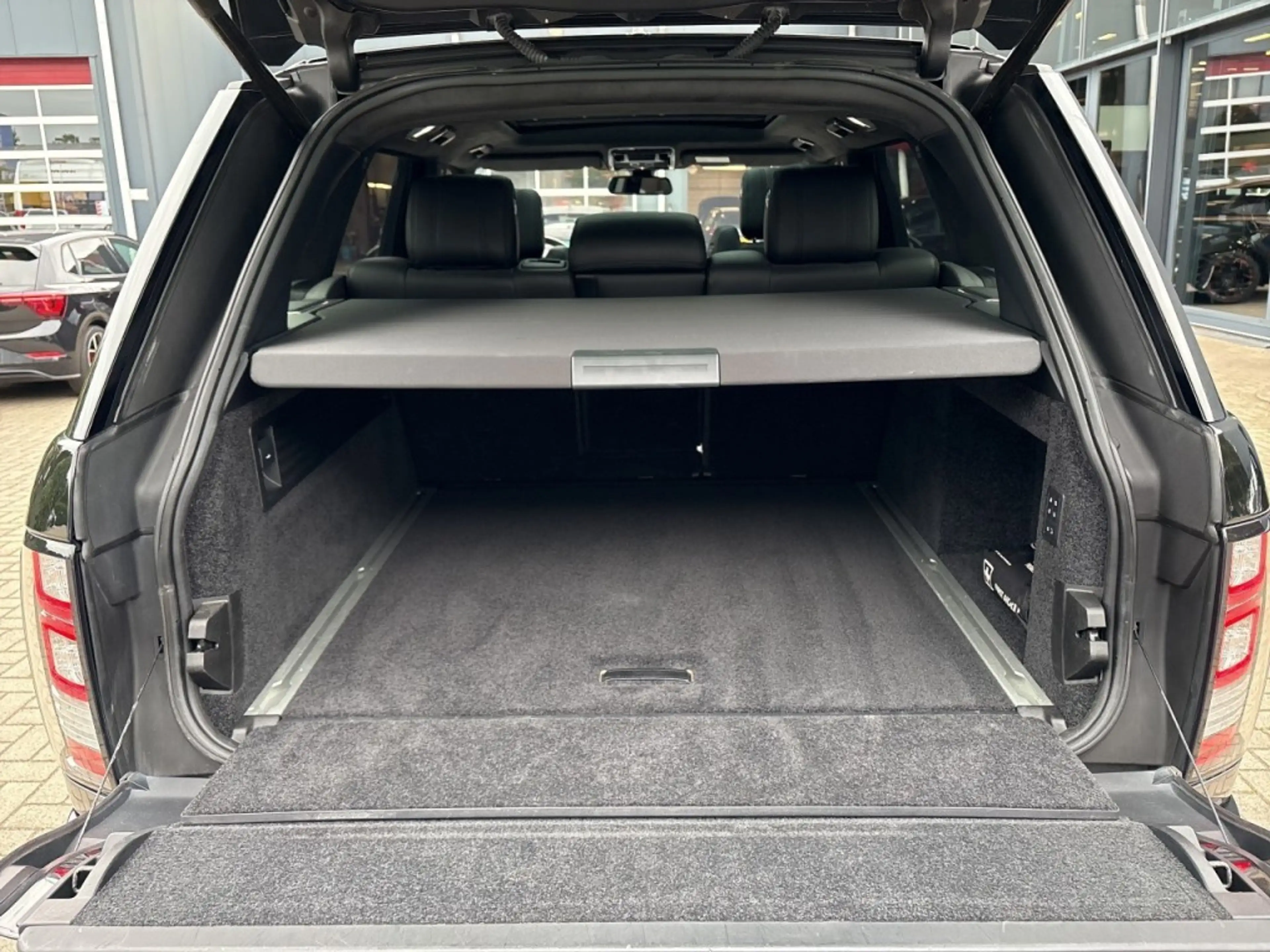 Land Rover Range Rover 4.4 SDV8 VOGUE PANO-DAK/TREKHAAK/360CAM/ELEK-KLEP/ — photo 10