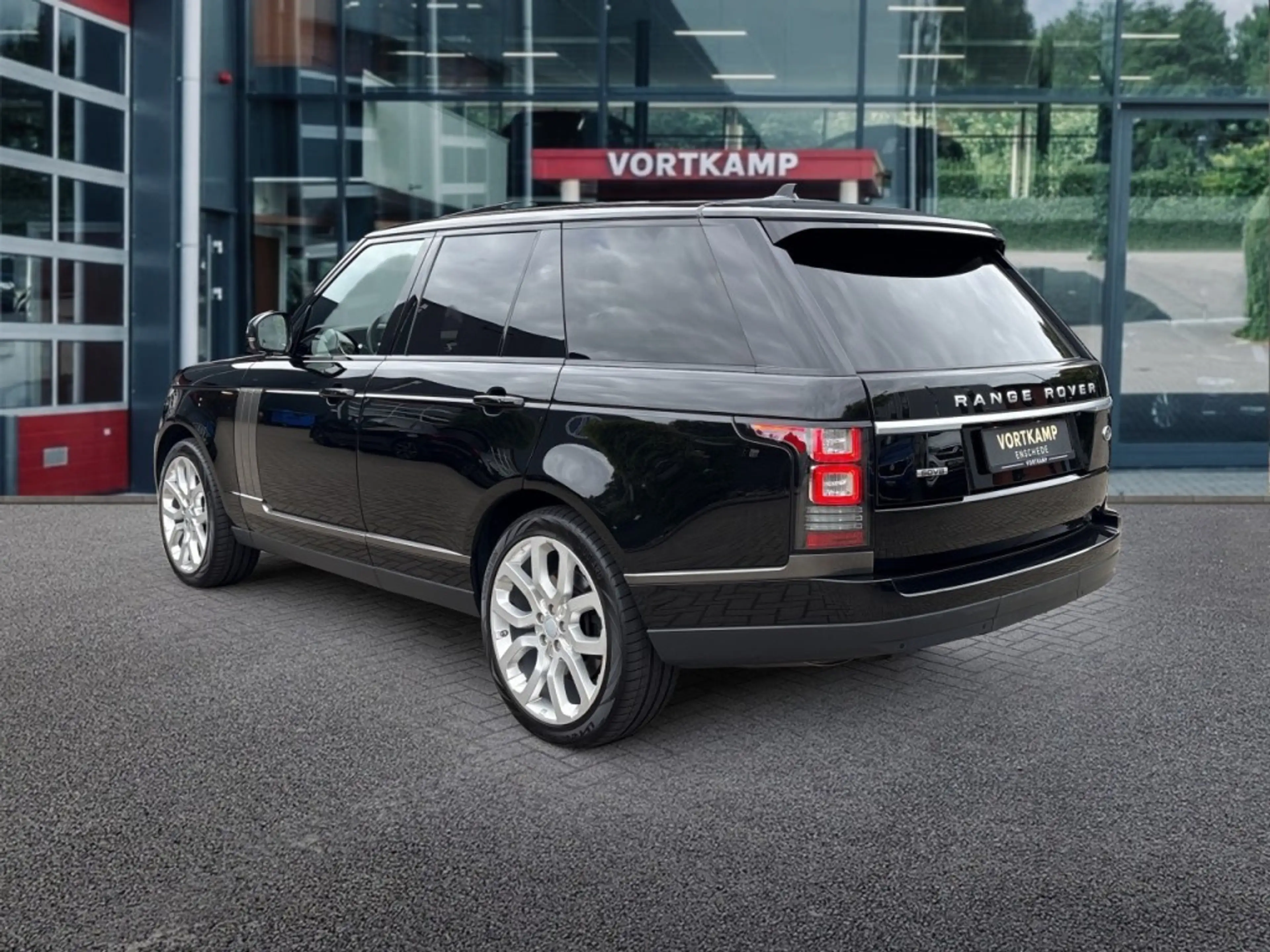 Land Rover Range Rover 4.4 SDV8 VOGUE PANO-DAK/TREKHAAK/360CAM/ELEK-KLEP/ — photo 7