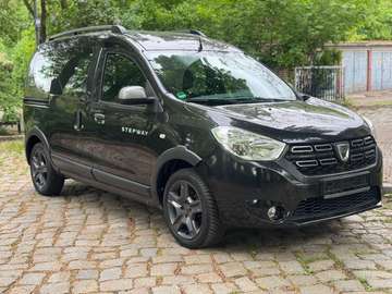 Dokker 1.5 dCi 90 Stepway Navigation Scheckheft