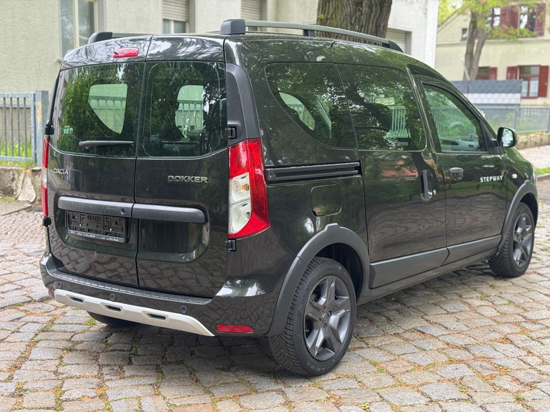 Dacia Dokker Dokker 1.5 dCi 90 Stepway Navigation Scheckheft — photo 3