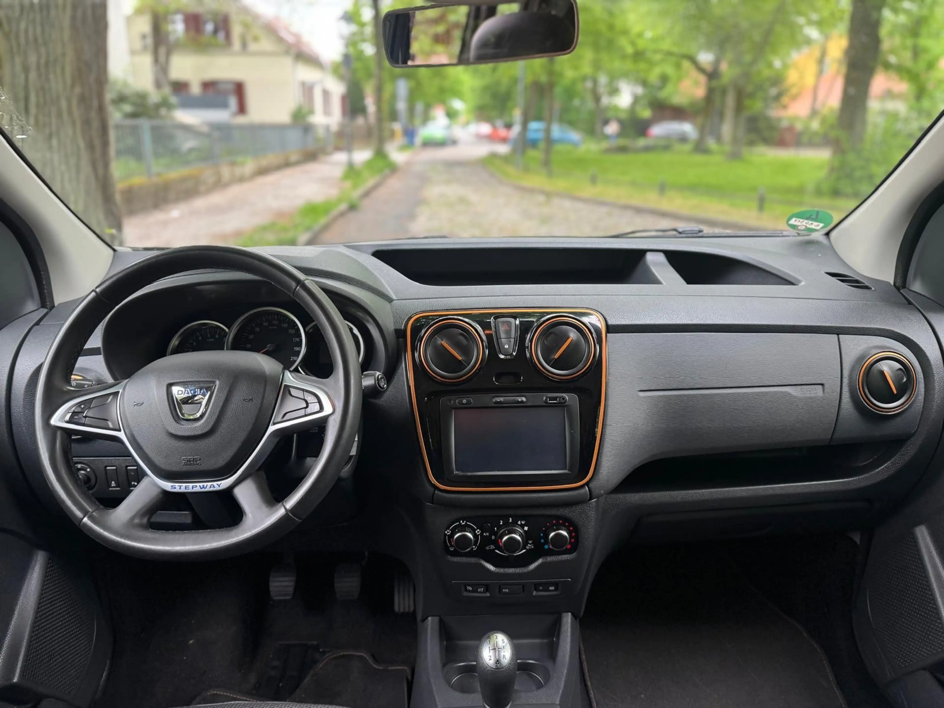 Dacia Dokker Dokker 1.5 dCi 90 Stepway Navigation Scheckheft — photo 15
