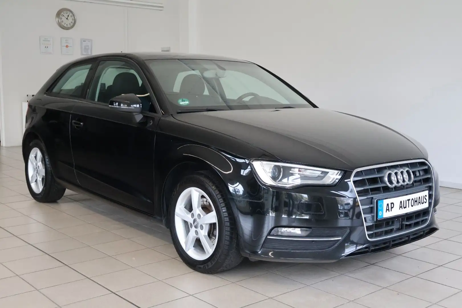 Audi A3 ambition Bi-Xenon Navi Tempomat PDC Schwarz - 1